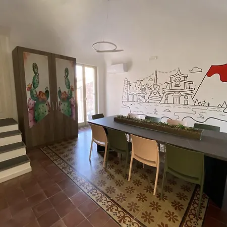 Bed & Breakfast Liotru Maisonne, With En-suite Bathroom And Shared Bathroom Catania