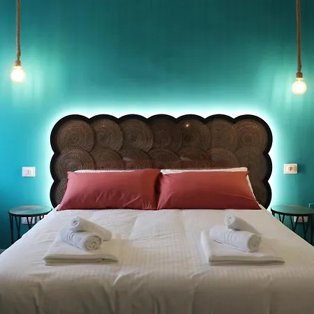 Liotru Maisonne, With En-suite Bathroom And Shared Bathroom Bed & Breakfast